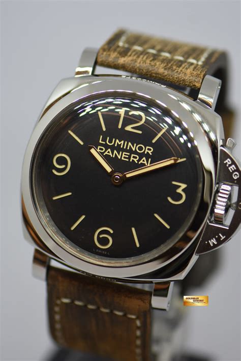 winding a panerai 372|Panerai luminor 1950.